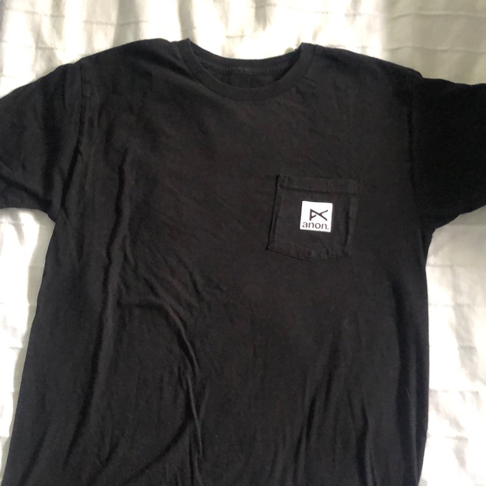 Anon Pocket tee